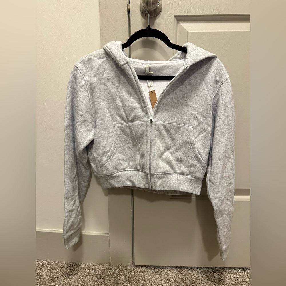 Skims Large Grey Zip-Up Hoodie. 💕⚡️